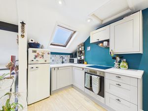 Kitchen- click for photo gallery